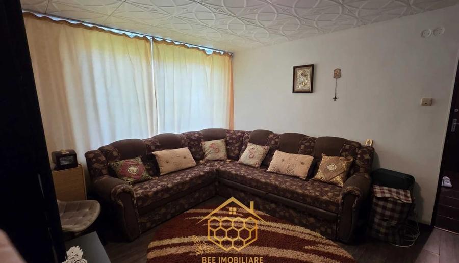 Apartament cu 2 camere semidecomandat în Exterior Vest