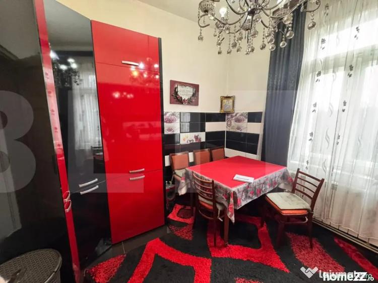 Casă cu 3 camere cu Teren 451 Mp în Central