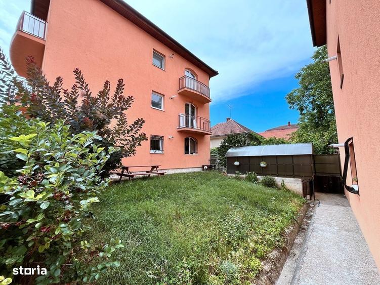 Apartament cu 4 camere decomandat în Andrei Mureșanu