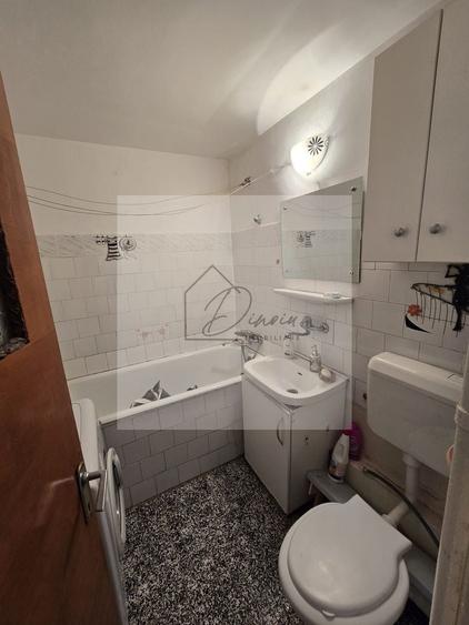 Apartament cu 2 camere decomandat în Crângași