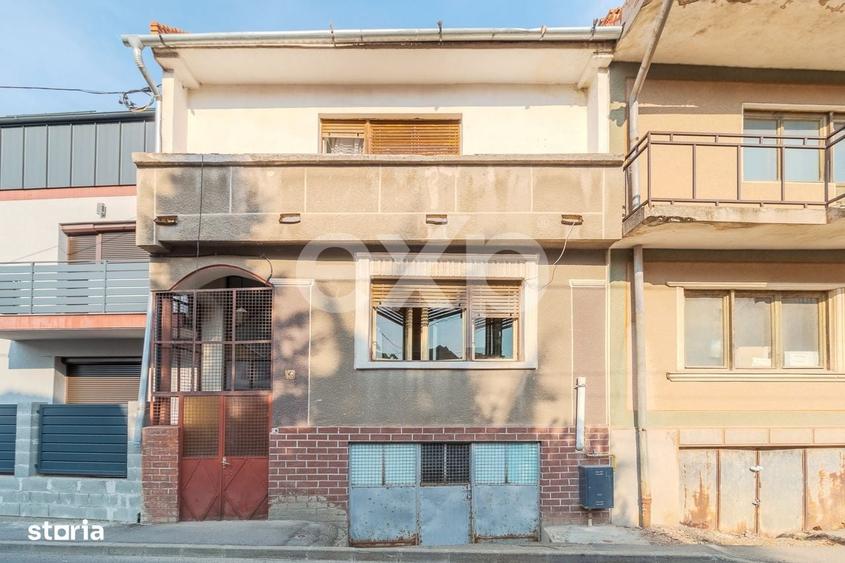 Casă cu 4 camere în Central