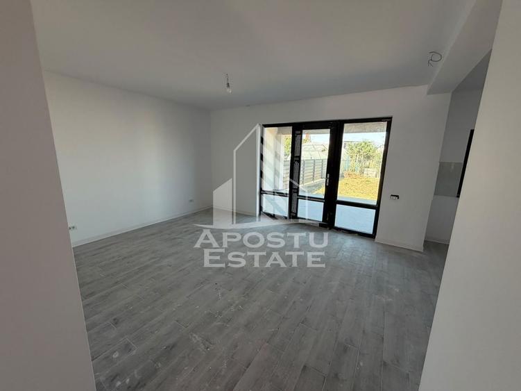 Duplex cu 5 camere cu Canalizare în Becicherecu Mic