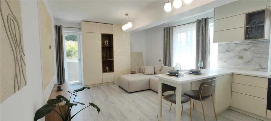 Apartament cu 2 camere decomandat în Tătărași — fotografia 2
