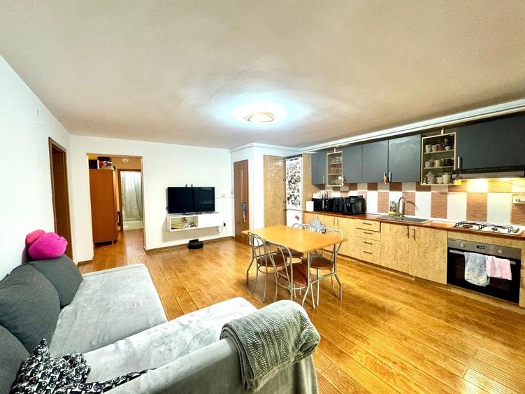 Apartament cu 3 camere în Giroc