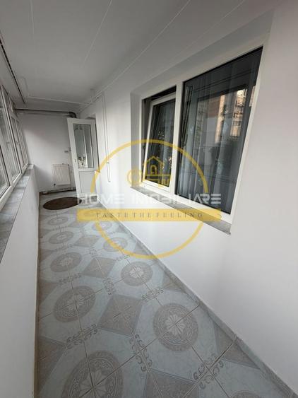 Apartament cu 3 camere decomandat, mobilat în Nicolina