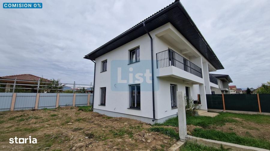 Casă cu 4 camere cu Teren 250 Mp în Recea