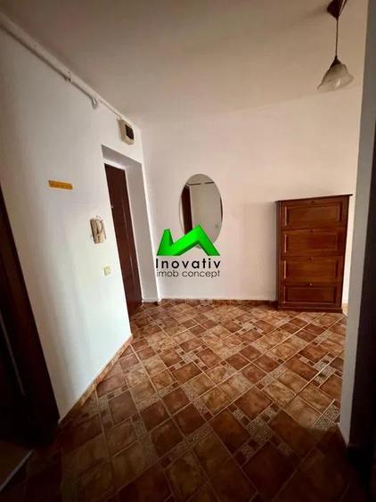 Apartament cu 2 camere decomandat, mobilat în Ștrand