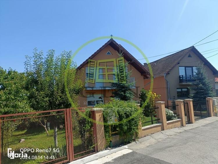 Casă cu 4 camere cu Teren 550 Mp în Central