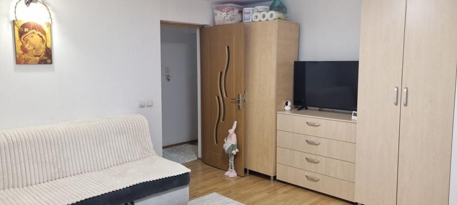 Apartament cu 2 camere decomandat în Micro 5