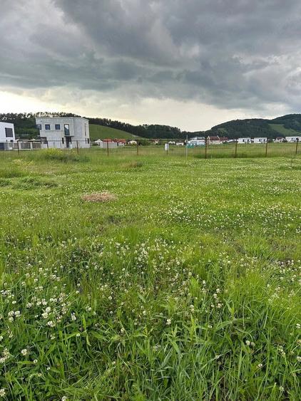 Teren de 620 mp, în Sânpetru