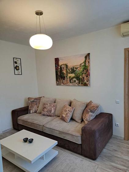 Apartament cu 2 camere semidecomandat în Moșilor