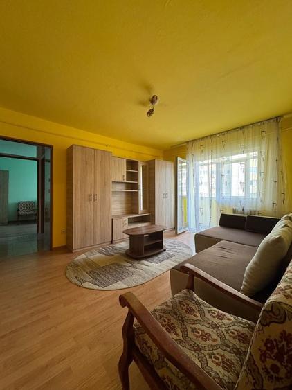 Apartament cu 2 camere semidecomandat, mobilat în Simion Bărnuțiu