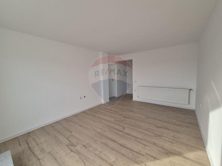 Penthouse cu 4 camere decomandat în Kogălniceanu