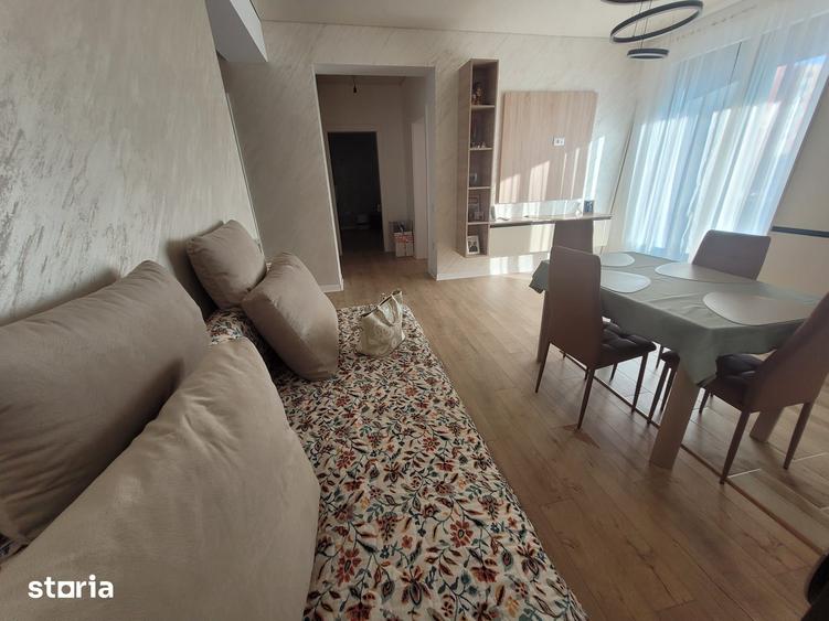 Apartament cu 3 camere în Inel I