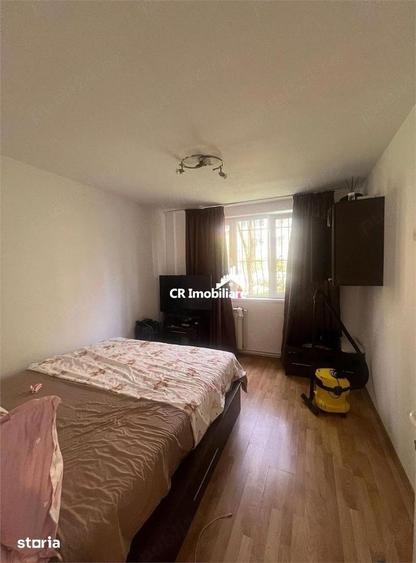 Apartament cu 4 camere decomandat în Aviatorilor