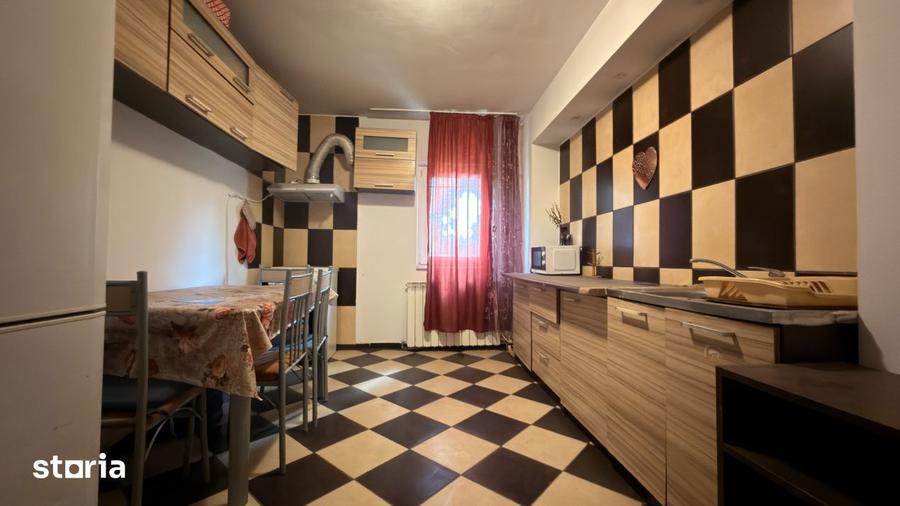 Apartament cu 2 camere semidecomandat, mobilat în Sud
