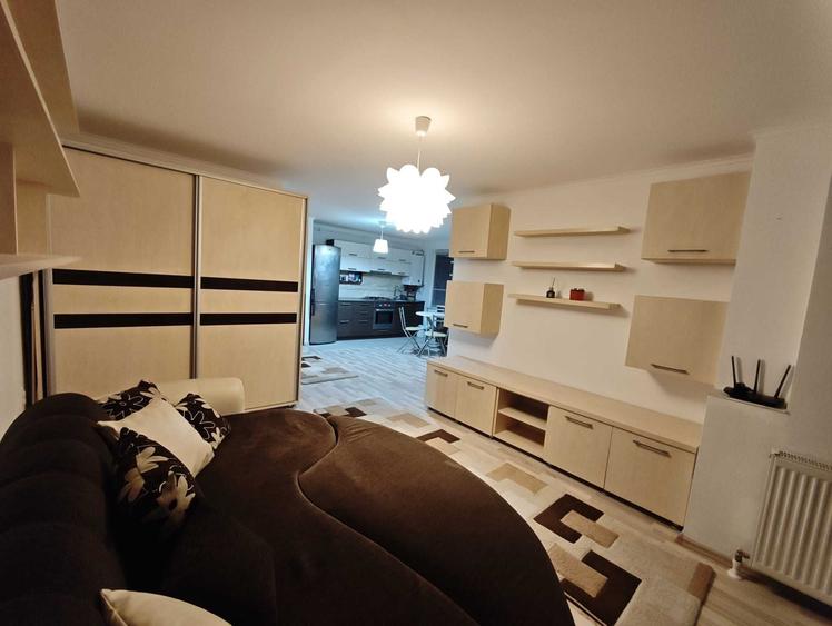 Apartament cu 2 camere decomandat în Florești