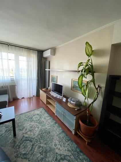 Apartament cu 2 camere semidecomandat în Grigorescu