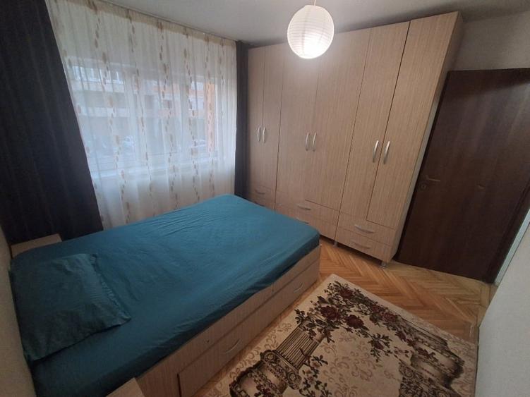 Apartament cu 2 camere decomandat, mobilat în Calea București
