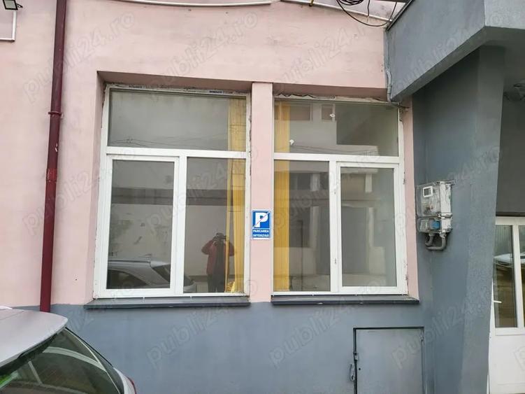 Spațiu comercial, de 20 mp, în Central