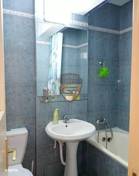 Apartament cu 4 camere decomandat în Ștefan cel Mare