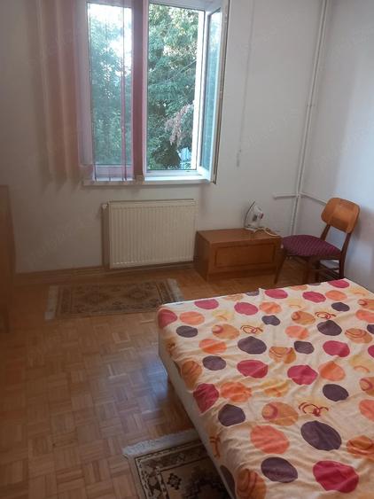 Apartament cu 2 camere decomandat în Calea București