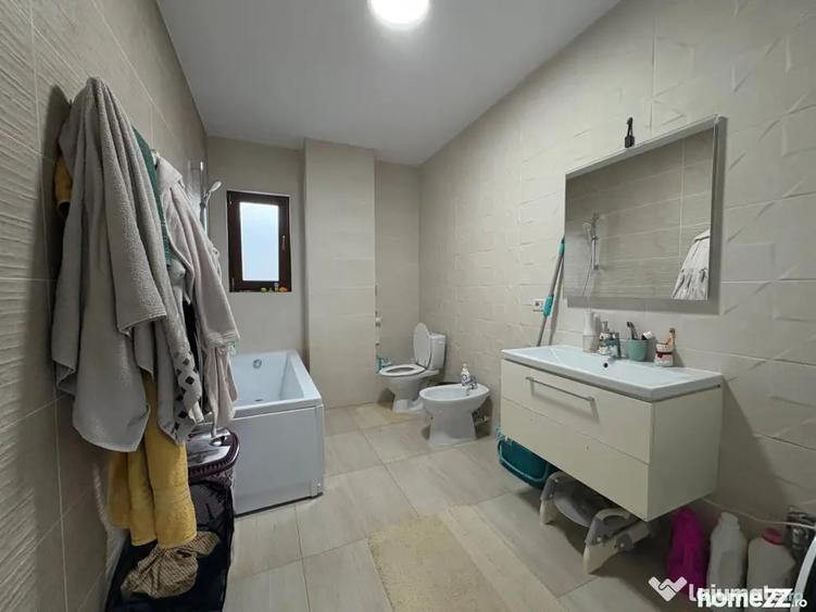 Apartament cu 2 camere decomandat în Valea Adâncă