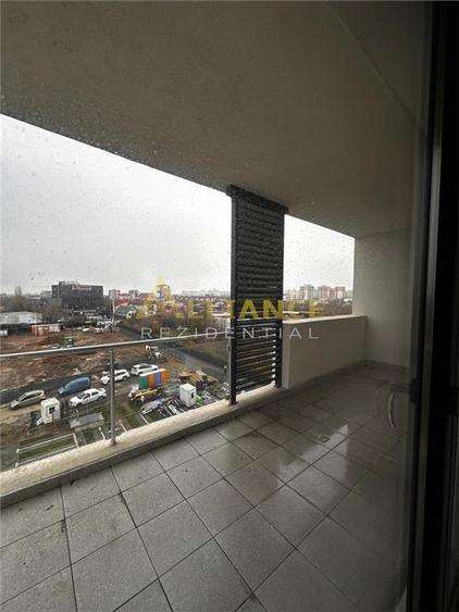 Apartament cu 3 camere decomandat în Fundeni