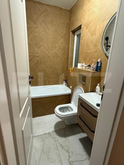 Duplex cu 5 camere cu Canalizare în Florești