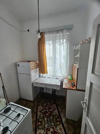 Apartament cu 2 camere decomandat în Vama