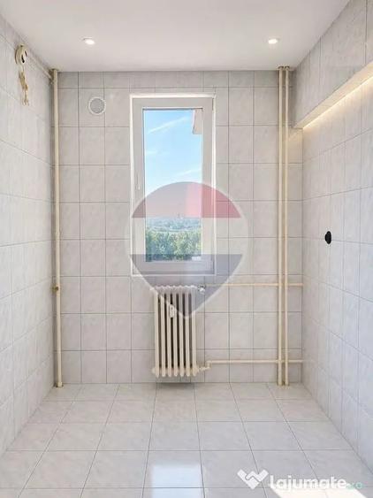 Apartament cu 2 camere semidecomandat în Giurgiului