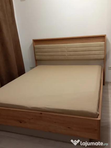Apartament cu 3 camere decomandat, mobilat în Titan