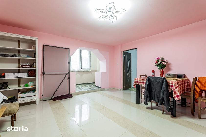 Casă cu 3 camere decomandat cu Teren 641 Mp în Vinga
