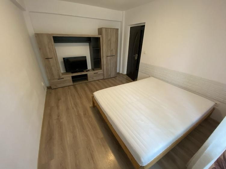 Garsonieră decomandată în Vișan