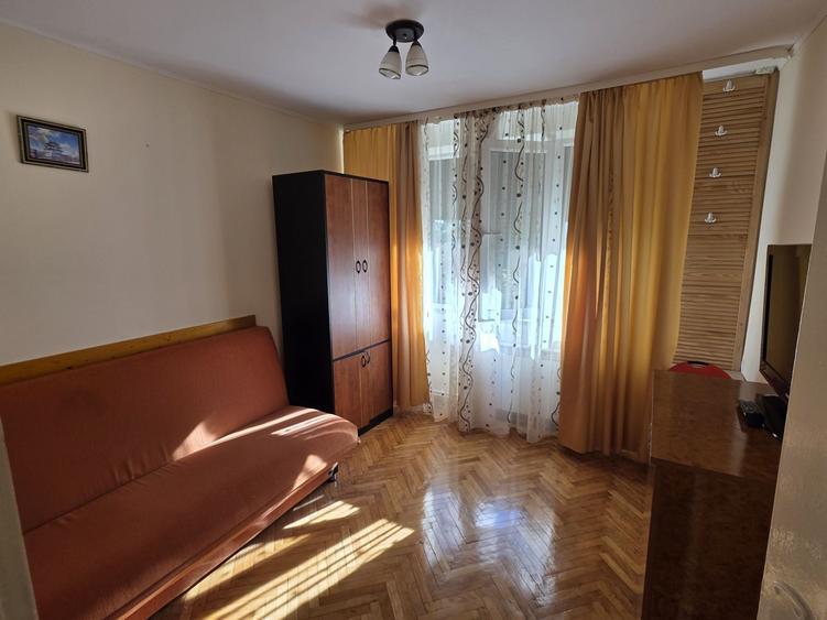 Apartament cu 2 camere semidecomandat în Micro 19