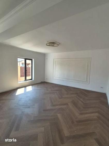 Casă cu 4 camere cu Teren 300 Mp în Central