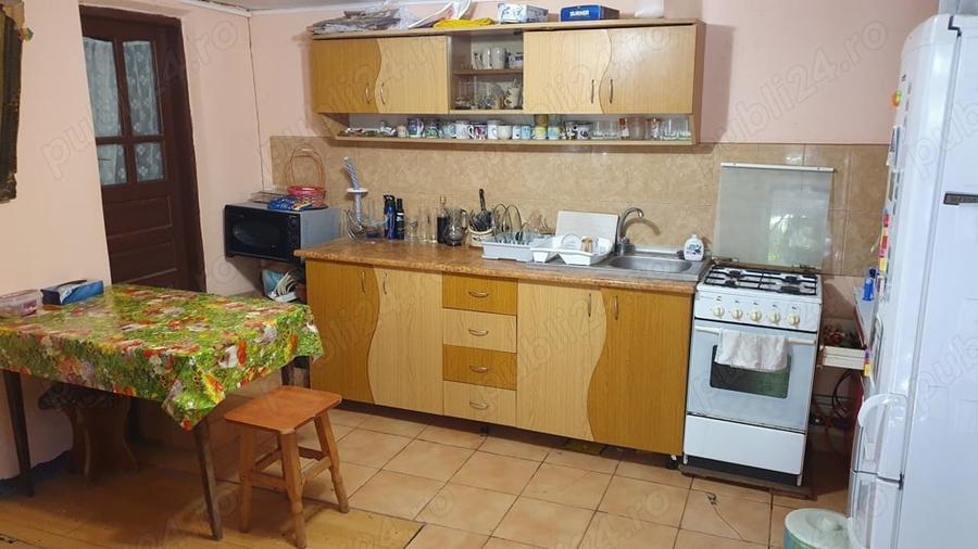 Casă cu 3 camere cu Teren 2871 Mp în Giubega