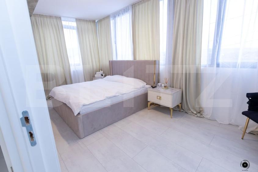 Casă individuală cu 10 camere cu Piscina în Sântana de Mureș