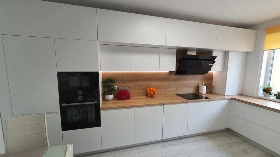 Apartament cu 3 camere decomandat în Giroc