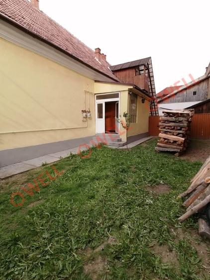 Casă individuală cu 2 camere cu Teren 100 Mp în Târgu Secuiesc