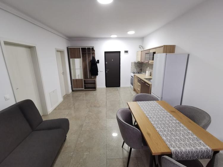 Apartament cu 2 camere decomandat în Chinteni