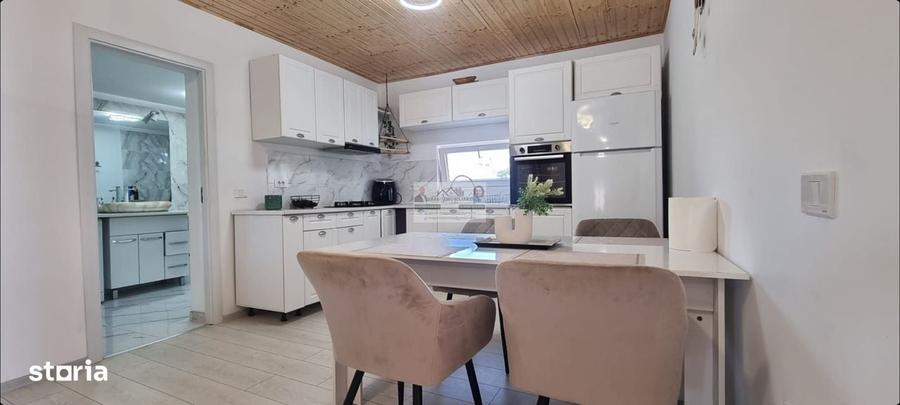 Casă cu 3 camere în Central