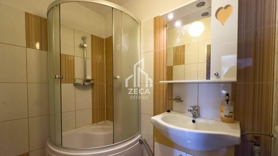 Apartament cu 3 camere decomandat în Politehnica