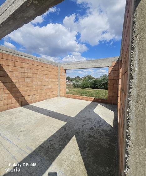 Casă cu 4 camere cu Teren 520 Mp în Nojorid