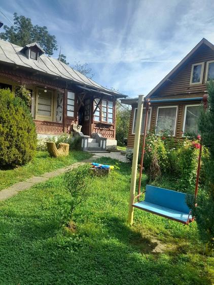 Casă cu Teren 1300 Mp în Piatra