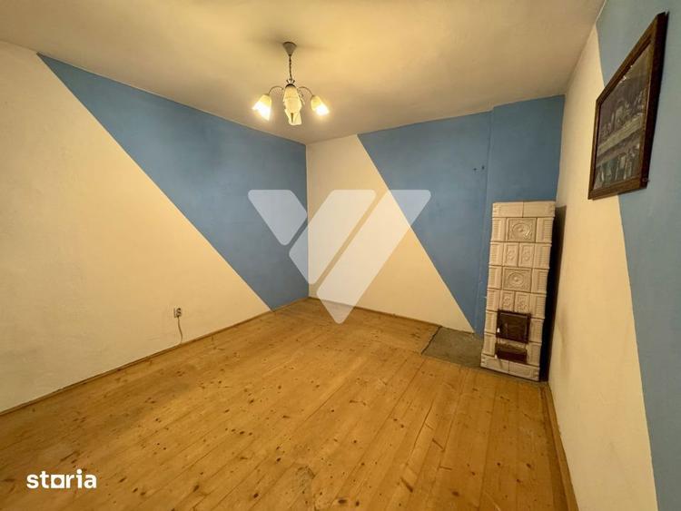 Casă cu 5 camere cu Teren 270 Mp în Țiglari
