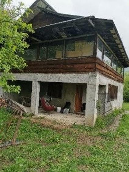 Casă cu 4 camere în Paltin
