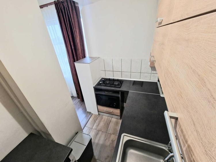 Proprietar inchiriez apartament o camera,central,Mazepa I, G-uri, mobilat si utilat - 2