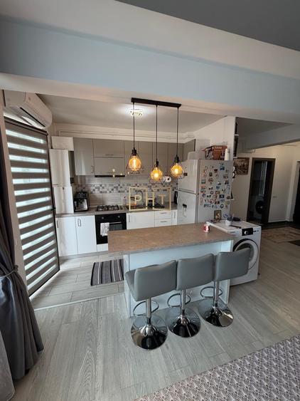 Apartament cu 3 camere semidecomandat, mobilat în Florești — fotografia 1