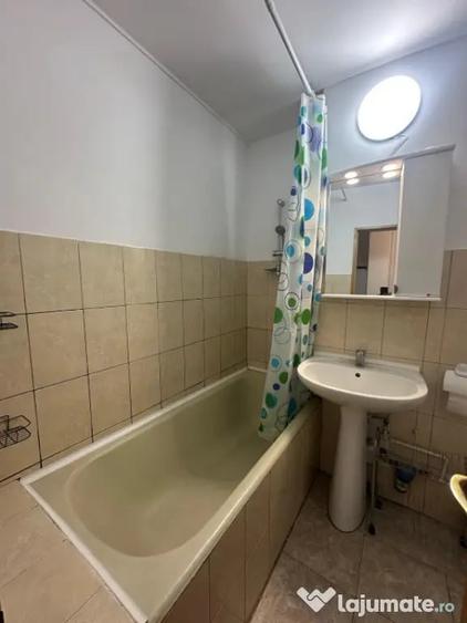 Garsonieră semidecomandată în Central